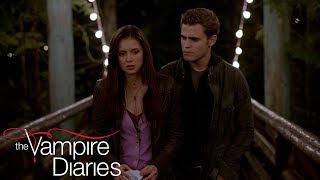 Diários De Um Vampiro 1x1 Elena E Stefan Conversam Dublado HD [upl. by Eirruc]