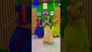 Chimani Mazi udun geli marathi song Dance 🪩💃🏻🕺🏻 dance marathisong trending song viralvideo [upl. by Yruok]