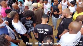 Capoeira Praça da República Turma do Tito destrói Mestre Sabará e apanha de Berimba [upl. by Doownyl]