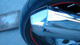 Yamaha FZS600 Fazer sound engine [upl. by Ariahs727]