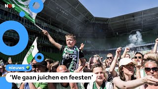 Spelers van FC Groningen worden gehuldigd [upl. by Kamerman290]