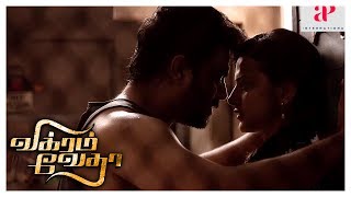 Madhavan Shraddha Love Scene  Vikram Vedha Movie  Madhavan decides to check on a gangster Vedha [upl. by Cowey]