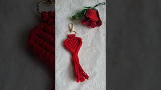 Macrame heart keychain [upl. by Lussier217]