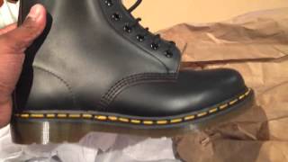 Dr Martens 1460 Vintage  Unboxing [upl. by Ariamo691]