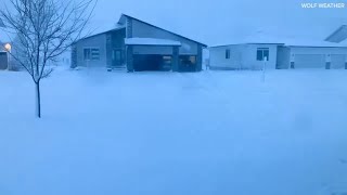 TIMELAPSE Snow piles on overnight in West Des Moines [upl. by Negyam985]