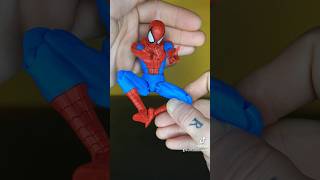 Mafex SPIDER MAN Classic Suit  Action Figure Quick Look Ep 46 [upl. by Ynnol]