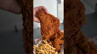 Have you DEVOURED the fried chicken at Blue Ribbon Fried Chicken NYC yet 🍗🍗 DEVOURPOWER [upl. by Hola]