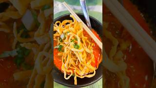 Khao soi Chicken Fried chicken youtubeshorts foodshorts khaosoi thaifood chicken [upl. by Lewendal]