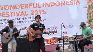 Sandhy Sondoro Tak Pernah Padam Live Show Wonderful Indonesia Festival 2015 Melbourne Australia [upl. by Eehsar]