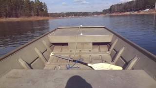 Evinrude 25 HP on 1448 Jon boat [upl. by Hook419]