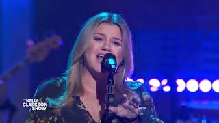 Kelly Clarkson Covers 7 Rings By Ariana Grande  Kellyoke [upl. by El]