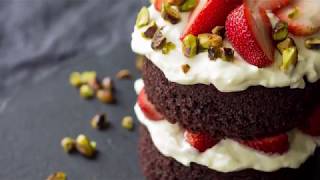 Mini Chocolate Cake With Mascarpone Cream And Caramelized Pistachios [upl. by Ecirtak123]