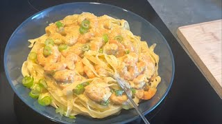 TAGLIATELLES AUX CREVETTES ET À LA CRÈME  Bien trop bon [upl. by Flavia]