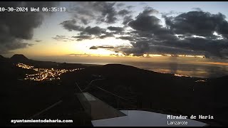 Live Web Cams  Playa de Famara  Lanzarote  Canary Islands [upl. by Benson234]