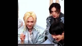 poor felix 😅 and that cute little smile from hyunjin at the end 😊 hyunlix hyunjin felix skz [upl. by Nashoma]