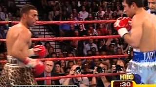 Marco Antonio Barrera vs Prince Naseem Hamed [upl. by Yenmor215]