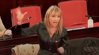 SILVIA SARDONE “ANCORA UNA VOLTA LA SINISTRA CONTRO CHI LAVORA STRISCE BLU RADDOPPIATE A MILANO” [upl. by Dolf]