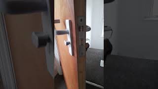 Locksmith Job How a thumbturn cylinder works [upl. by Christensen721]