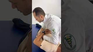 Quiropraxia Manipulação toracolombar fisioterapia chiropractor [upl. by Gnik]