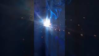 WELDING 18 mm galvanized pipe using a 26 mm electrode with a voltage of 80 A welder diy shorts [upl. by Wilburn800]