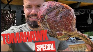 6000 KILOKALORIEN knusprig gegrillt  Tomahawk Steak von der Feuerplatte [upl. by Tiebout]