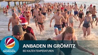 Anbaden 2020 in Grömitz 243 Teilnehmer in der kalten Ostsee [upl. by Gualtiero359]