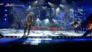 Foreigner Live Juke Box Hero [upl. by Yerfdog151]