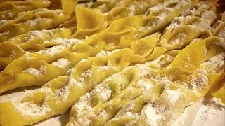 COME INTRECCIARE I TORTELLI PIACENTINI [upl. by Alin731]