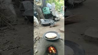 Garam Garam Roti pakana please subscribe [upl. by Hodosh107]