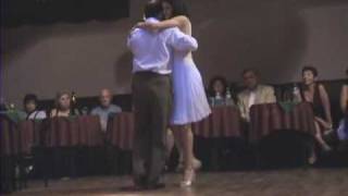 Eva Garlez amp Walter Gonzalez  Tango Milonguero [upl. by Kenimod]