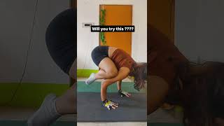 bakasana yoga crowpose yogapractice handstand kakasana cranepose yogapractice balance [upl. by Rehteh467]