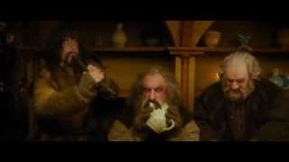 The Hobbit  Le Chants des Nains avec la vaisselle [upl. by Nayra187]