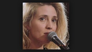 Live Evelyne Brochu  Difficile [upl. by Litsyrk]