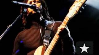 Djavan no Credicard Hall  Arquivo Radar Showlivre 2004 22 [upl. by Ades]