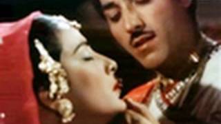 Pi Ke Ghar Aaj Pyari Dulhaniya Chali Video song   Mother India [upl. by Noiz497]