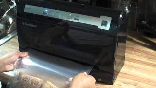 FoodSaver Vacuum Sealing Kit Demo [upl. by Yewed]