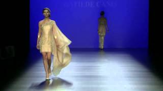 Desfile invitada y novia Matilde Cano 2016  Barcelona Bridal Week 2015 [upl. by Asillam316]