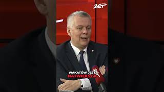 Czy policjanci powinni zarabiać więcej Tomasz Siemoniak Gościem Radia ZET radiozet policja [upl. by Lumpkin]