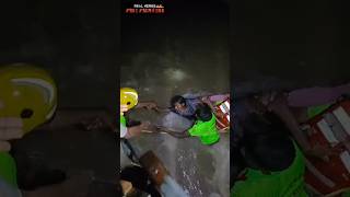 இரண்டு குழந்தைகளுடன் வெள்ளத்தில் சிக்கிய தம்பதி 🙄🙄🙄🙄 Rescue people 🥹🥹🥹🥹 [upl. by Etnoved]