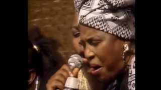 Miriam Makeba  The Retreat Song Jikele Maweni LIVE Graceland Concert [upl. by Odnanreh]