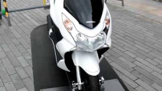 PCX ホンダ・・・２９９２５０円・・・エコカーワールド2010展示車 [upl. by O'Carroll]