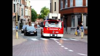 Brandweer Antwerpen  Reserveladder 32 door centrum Burcht [upl. by Neeluj]