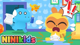 Taking care of the baby 👶  Changing diapers  Feeding bottle colors play  NINIkids [upl. by Sharp242]