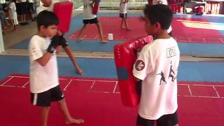 ARTES MARCIALES MIXTAS PARA NIÑOS [upl. by Marysa]