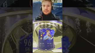 De Bruyne packing Courtois🤣🤣🤣🤣 [upl. by Averir]