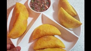 Empanadas Rellenas de pollo Con Ají o Picante [upl. by Emalia41]