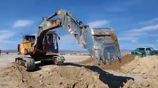 Chile cava zanjas en la frontera con Bolivia Fuente soyiquique [upl. by Priestley]