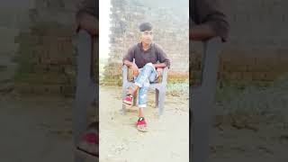 English pine me achhi lagti hai 🤣🤣amrendra1232 realfools funny funnyshorts satyarox comedy 🤣🤣 [upl. by Shippee]