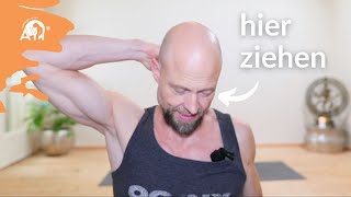 Yogatherapeutische Praxis für die Halswirbelsäule mit Dr Ronald Steiner [upl. by Manbahs]