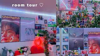 Room Tour 2021♡ kpop posters albums plants [upl. by Nhguavaj]